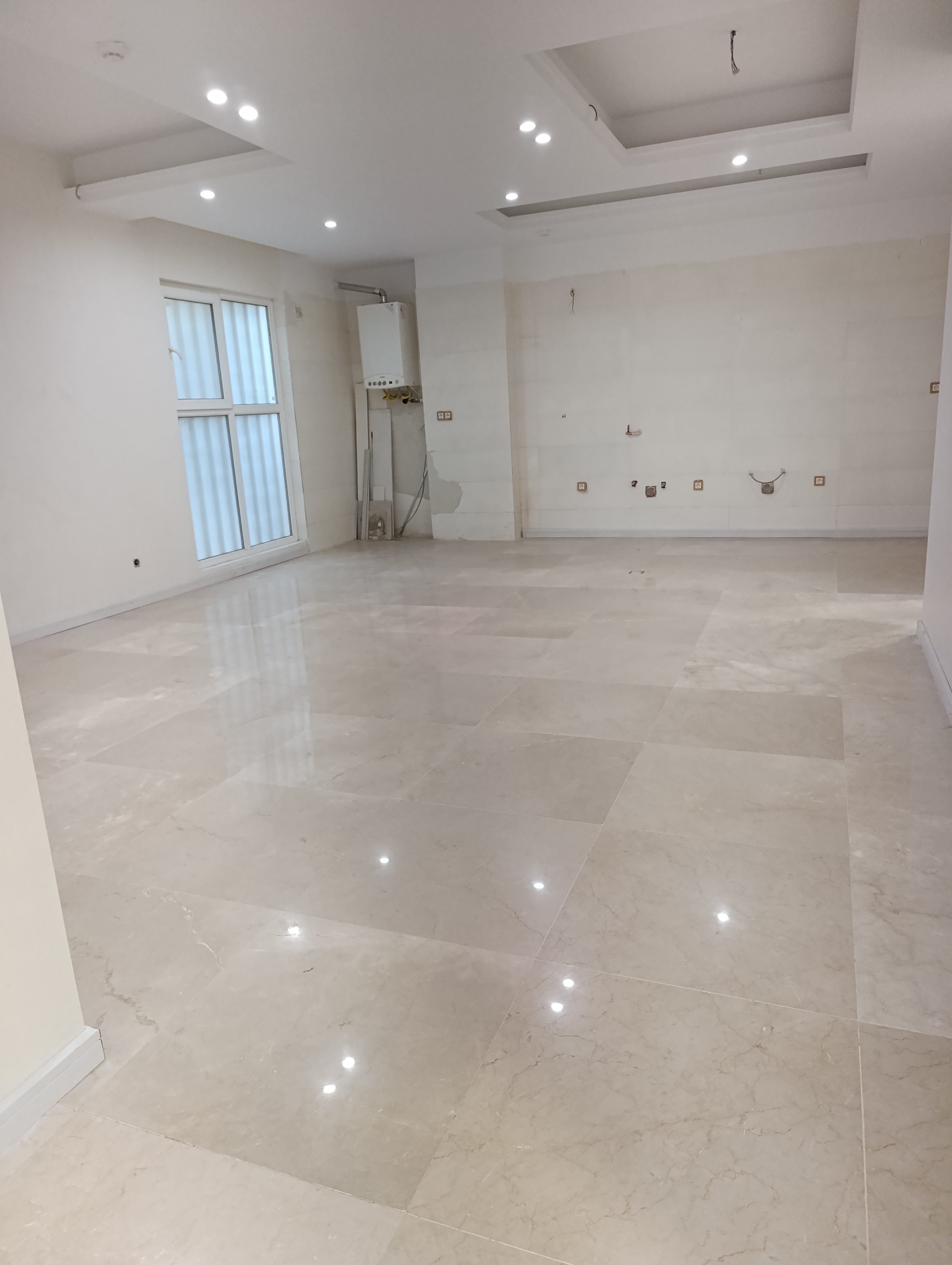 اپارتمان نوساز 94متری